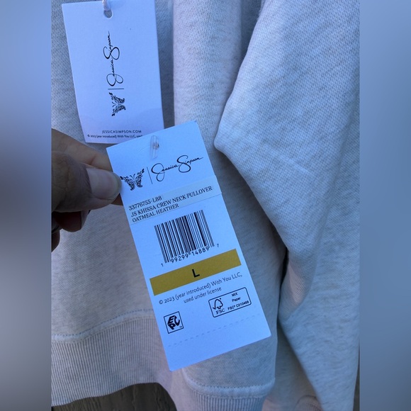 NWT Jessica Simpson Cream Cropped Sweatshirt with Silver Sequin Shoulders Sz L - Picture 6 of 9